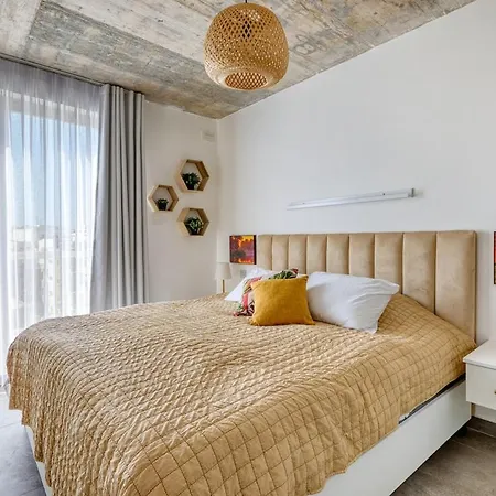 Swieqi Sky Duplex Terrace Apartment